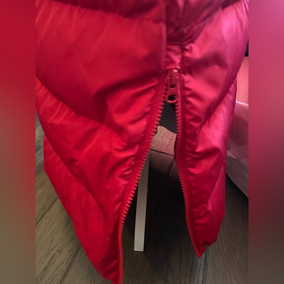 NWT Women’s Lands’ End Max 600 Down Long Maxi Coat w fur lined hood
Sold Out - Picture 10 of 17